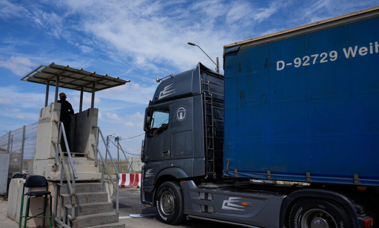 Israel reopens key Gaza border crossing for humanitarian aid