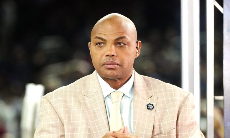 Charles Barkley becomes a fraud in the NBA rights battle
