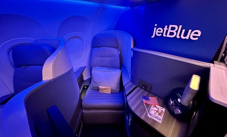 Chương trình JetBlue TrueBlue: Cách kiếm và đổi quà