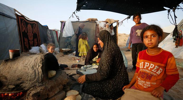 Warning of new famine in Gaza, where families have to live for days without food