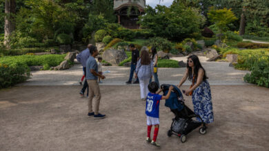 Emperor Naruhito visits Kew Gardens in London, which has connections to Japan