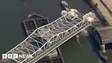 New York Bridge Stuck Open Due to Overheating