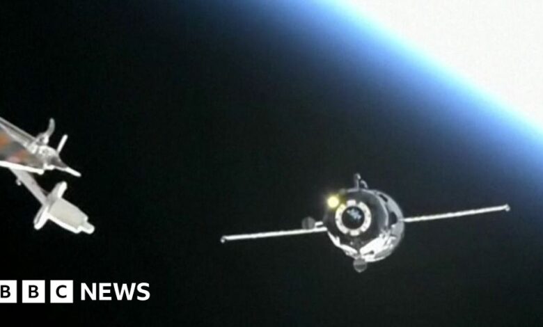 Progress 89 spacecraft delivers supplies to astronauts on the ISS