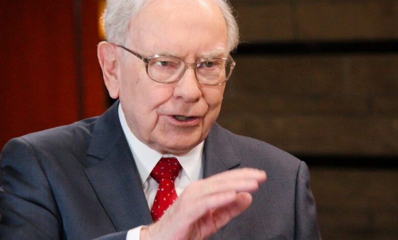 Warren Buffett Stock: Coke Parallel Could Be a Clue About Apple