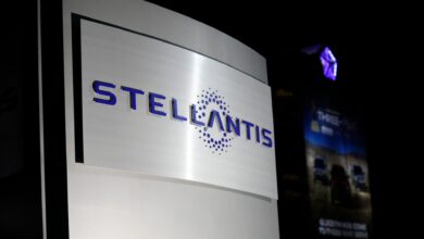 Dodge maker Stellantis reduces profit warning