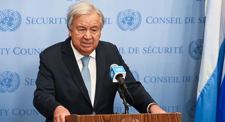 Lebanon crisis: Guterres calls on all sides to 'step back from the brink'