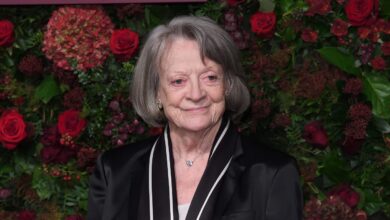 Maggie Smith Passes Away Age 89 Harry Potter Downtown Abbey Actress 