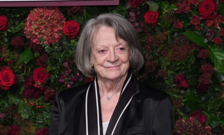 Maggie Smith Passes Away Age 89 Harry Potter Downtown Abbey Actress 