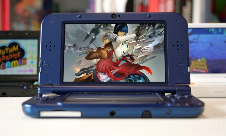 Random: Of course someone is playing Metaphor: ReFantazio on their 3DS