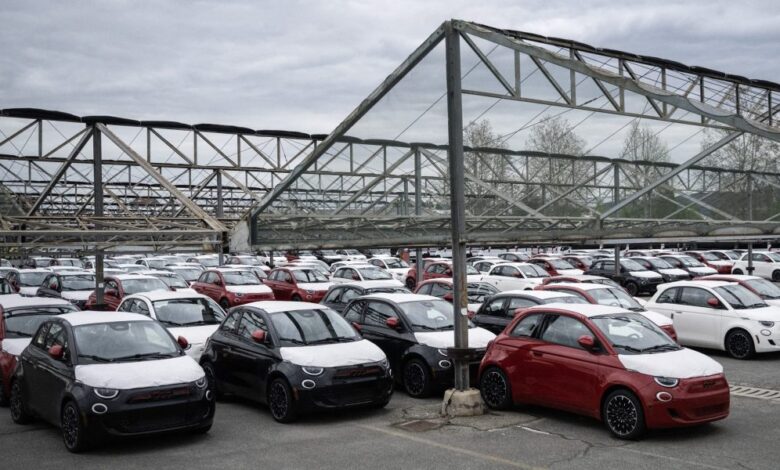 Furloughed Italian Fiat workers are struggling to pay their mortgage