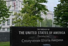 US closes embassy in Kiev, warns of 'air attack' risk