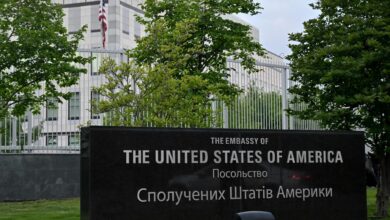 US closes embassy in Kiev, warns of 'air attack' risk