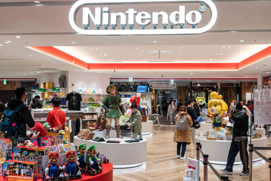 Nintendo cuts sales forecast after weak results