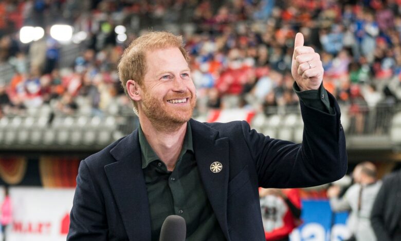 Prince Harry thinks it would be cool to be a midfielder (Canadian)