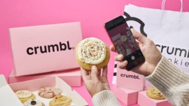 The cookie store chain brings in $1 billion in revenue