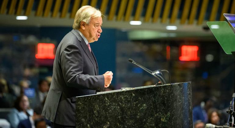 In New Year's Message, Guterres urges countries to sharply cut emissions and 'get off this path to ruin'