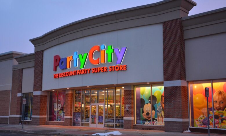 Party City Lets Go Corporate Staff Severance Pay Close All Stores