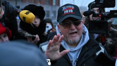 Stewart Rhodes, the right leader of the vow, attended Trump Rally in Vegas after being released from the prison.