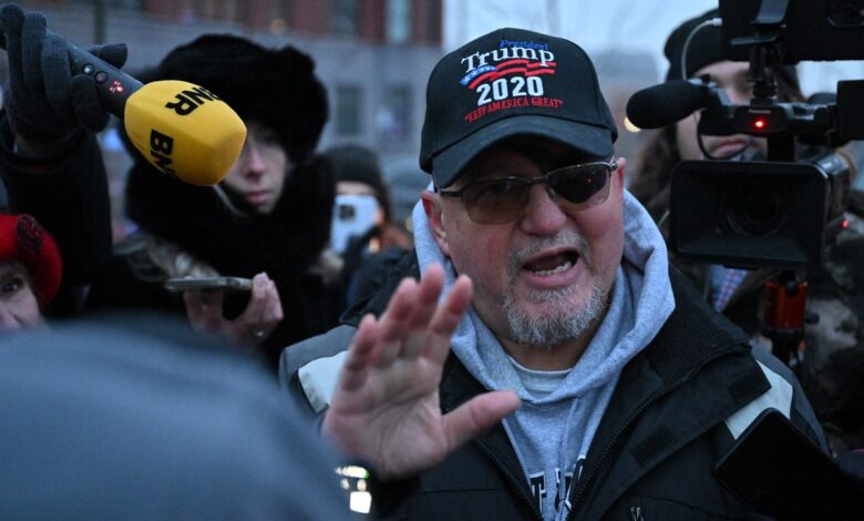 Stewart Rhodes, the right leader of the vow, attended Trump Rally in Vegas after being released from the prison.