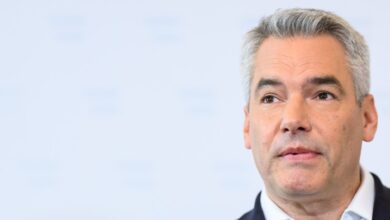 Austria's chancellor resigned in an effort to prevent the collapse of the far-right